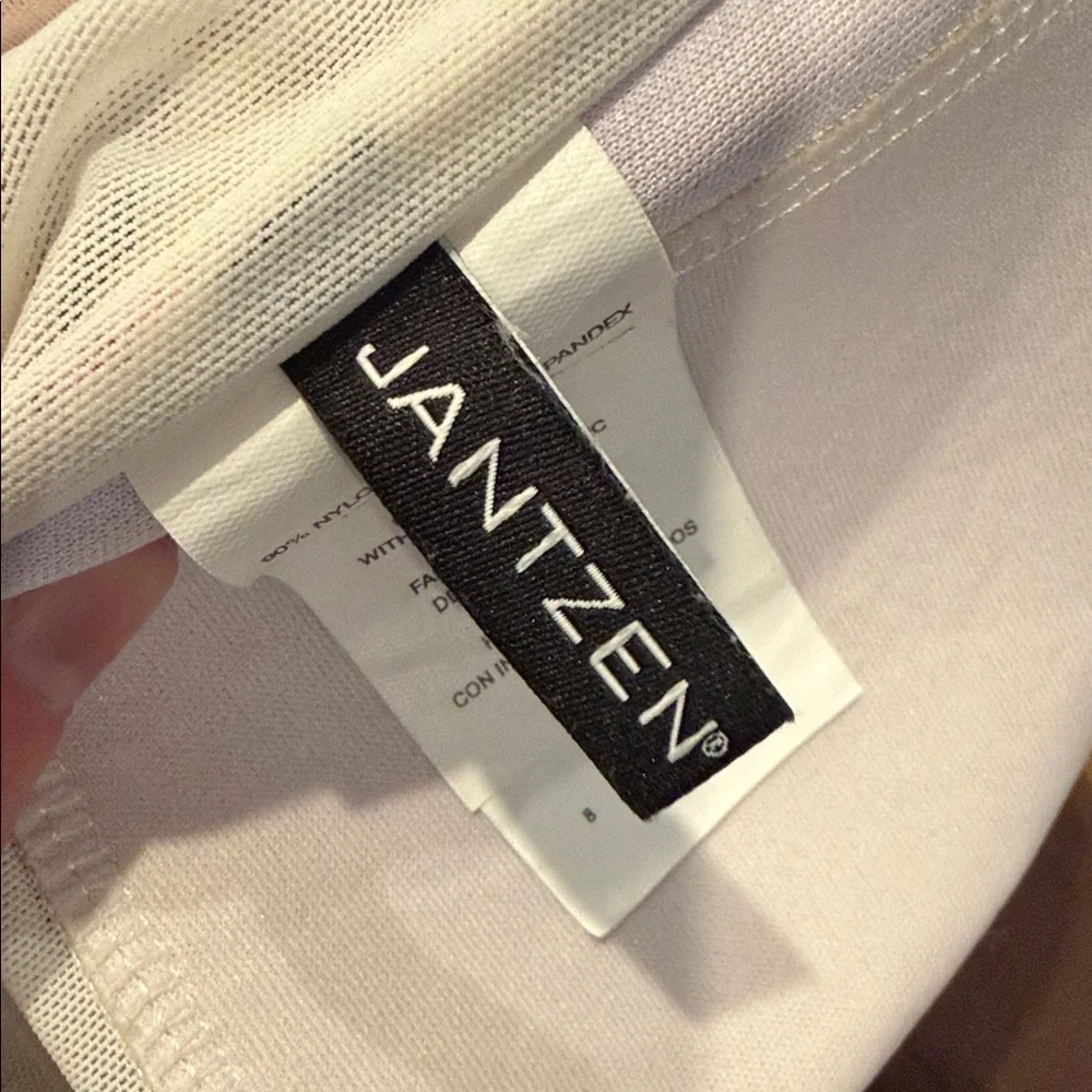 Jantzen Black and White Floral Bikini Top - Picture 2 of 3